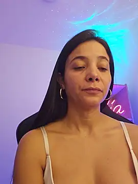 Snapshot of miaeyex chatting on May 25, 12:33 pm miaeyex online show from May 25, 12:33 pm