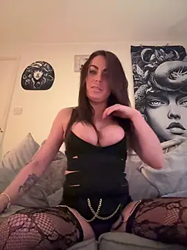 Eviehudson online show from March 29, 11:27 pm