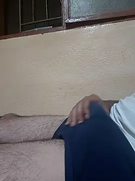 Snapshot of mohmmadboudi7 chatting on June 18, 12:11 am mohmmadboudi7 online show from June 18, 12:11 am