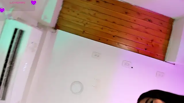 AlondraSoomer online show from April 13, 4:18 am