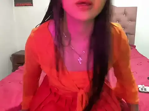 sakuraluna  online show from March 20, 12:21 pm