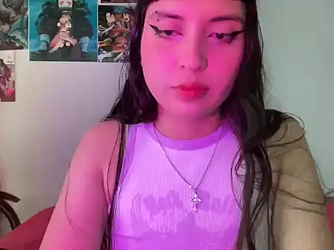 sakuraluna  online show from April 6, 3:57 pm