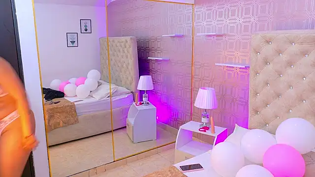 Jea Alana online show from April 4, 12:35 pm