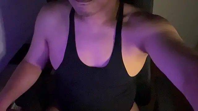 5inder online show from April 12, 2:33 pm