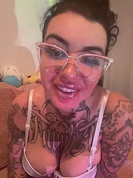 jenypr1ncess online show from April 10, 5:34 am