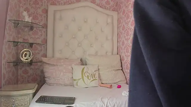 Mini Rouse online show from April 10, 12:10 pm