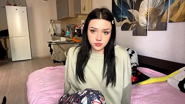 BeckyAurielle online show from March 19, 12:20 pm