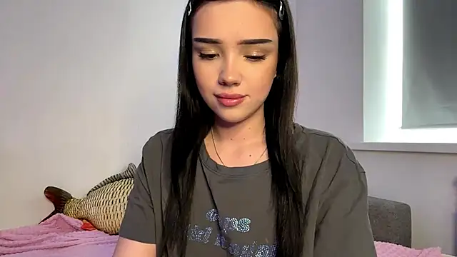 Snapshot of BeckyAurielle chatting on June 16, 2:09 pm BeckyAurielle online show from June 16, 2:09 pm