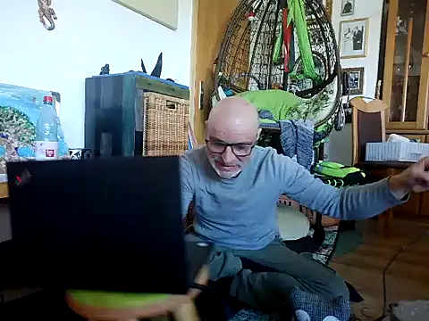 Thomate24 online show from April 8, 12:38 pm