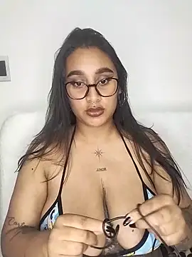 Mia skyy18 online show from April 10, 12:16 am