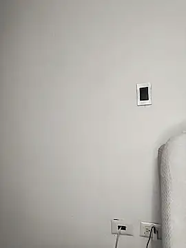 Mia skyy18 online show from April 19, 2:00 am