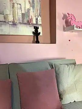 Alice Hecatee online show from April 10, 6:01 pm