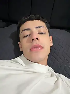 SebastianReed  online show from April 8, 6:13 am