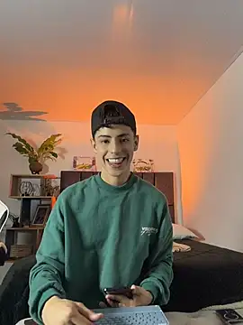 SebastianReed  online show from April 11, 5:56 am