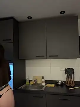 xsugarbabe online show from April 12, 1:05 pm