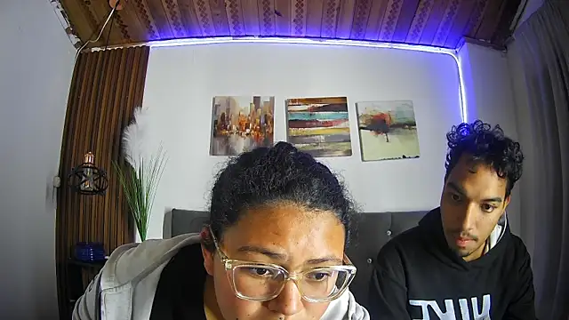 naughtycouplex  online show from April 7, 1:17 am