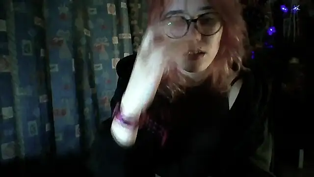 whiny emo boi online show from April 4, 9:34 pm