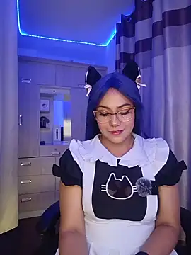 Snapshot of PiscisGirl chatting on June 7, 6:17 am PiscisGirl online show from June 7, 6:17 am