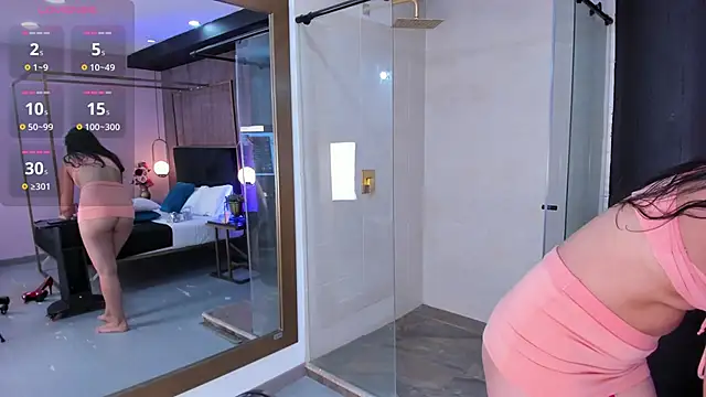 hayli monroe online show from April 16, 9:39 pm