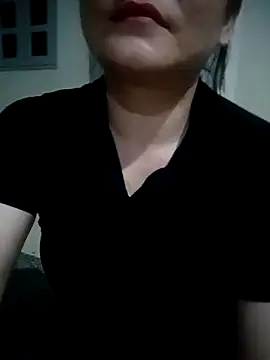 HaChi033 online show from April 7, 2:28 pm