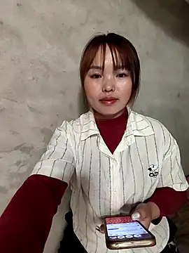 Mina xYx online show from March 29, 2:50 pm