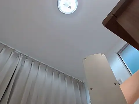 XI-XI-668 online show from March 25, 11:55 pm