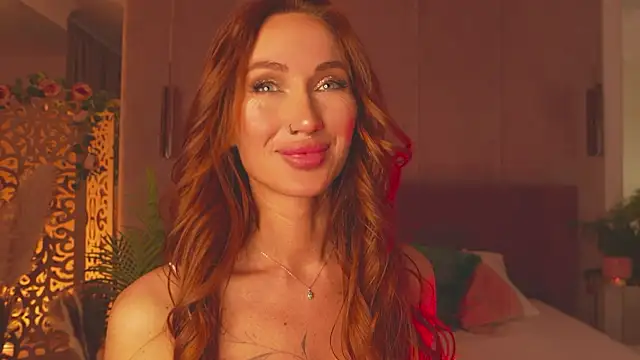 SerenaWest  online show from April 16, 5:25 pm