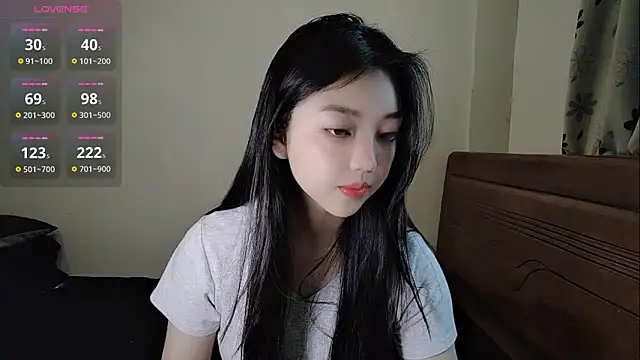 oblakitty  online show from April 7, 12:55 am