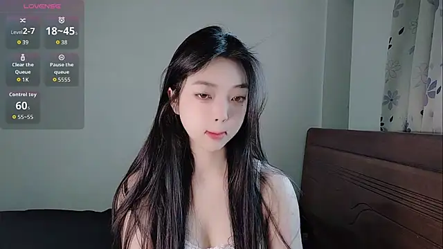 oblakitty  online show from April 9, 12:43 am