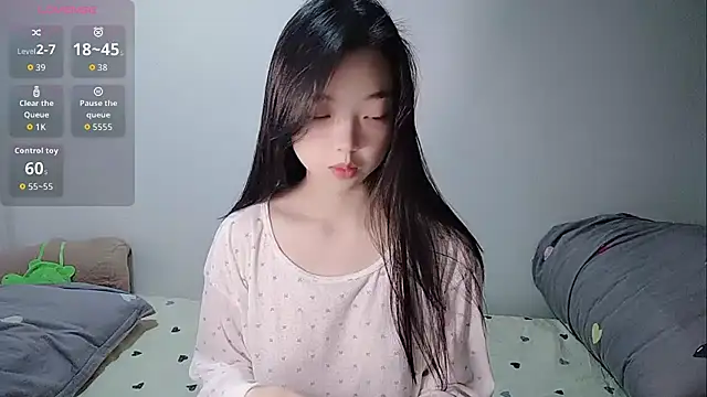 oblakitty  online show from April 13, 12:16 am