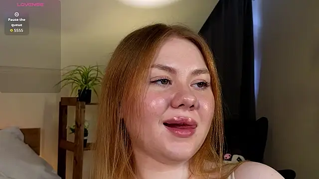 BeeTrix online show from April 17, 2:47 am