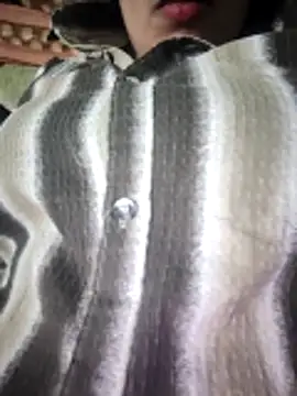 model seela online show from March 17, 4:21 pm