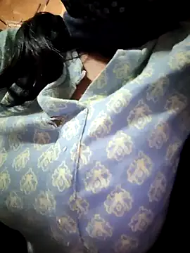 model seela online show from April 11, 2:38 am