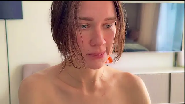 Nicolekira online show from April 7, 9:21 am