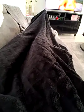 missbrowneyes 82 online show from March 15, 11:16 am