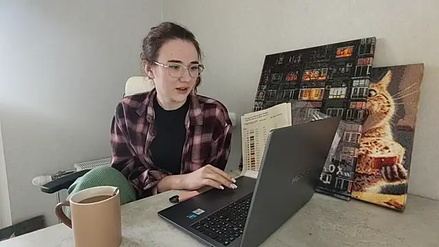 LaritaTocchio online show from March 24, 7:13 am