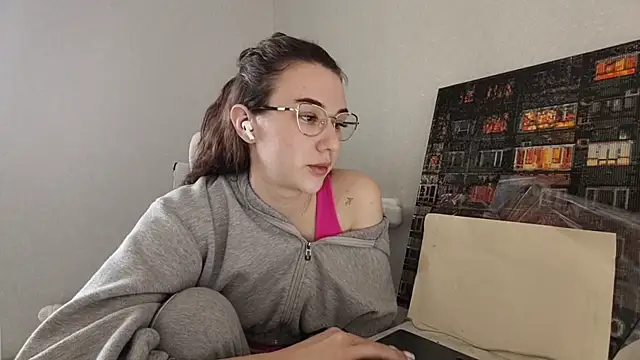 LaritaTocchio online show from March 25, 7:14 am