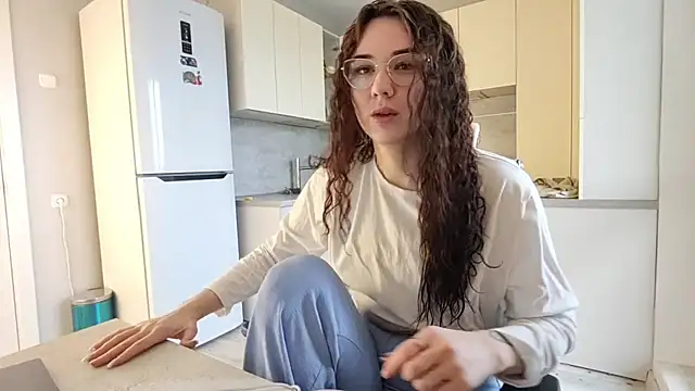 LaritaTocchio online show from April 7, 7:31 am