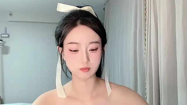 1X-yiyi online show from April 15, 12:34 pm