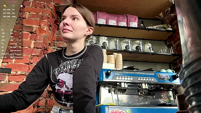 AnnWaddie online show from April 17, 9:12 am