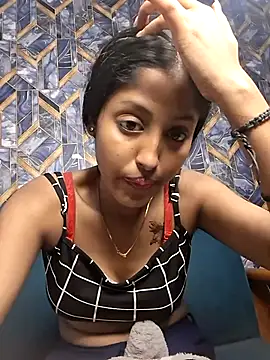 Pari lovers online show from March 23, 2:43 pm