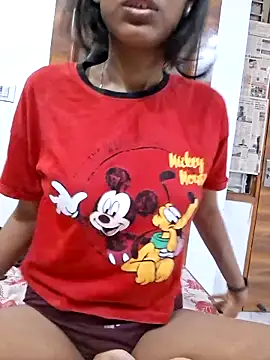 Pari lovers online show from April 9, 10:04 pm