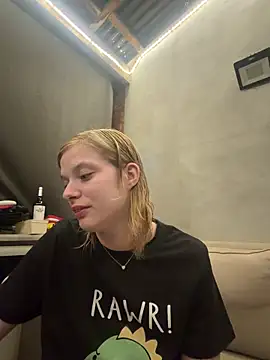 jessebell2003 online show from May 25, 9:21 pm