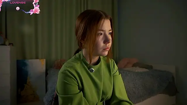 LakishaSoliani online show from March 25, 2:23 pm