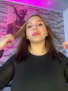 lunacandy 0 online show from April 13, 10:15 pm