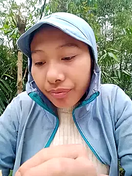 Leiley 98 online show from April 1, 10:16 am