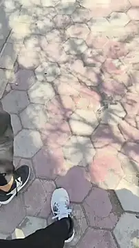 xyz 2giT online show from March 24, 8:41 am