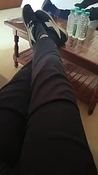 xyz 2giT online show from April 8, 3:50 am