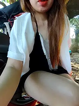 Jeen deer online show from April 4, 12:20 am