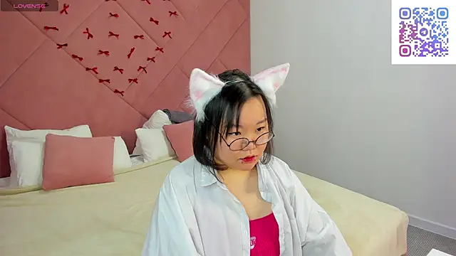 Tokyodreamss online show from April 17, 9:23 am